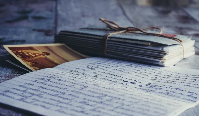 Redes de tinta y pensamiento: los epistolarios transnacionales como tejido vivo del diálogo intelectual boliviano